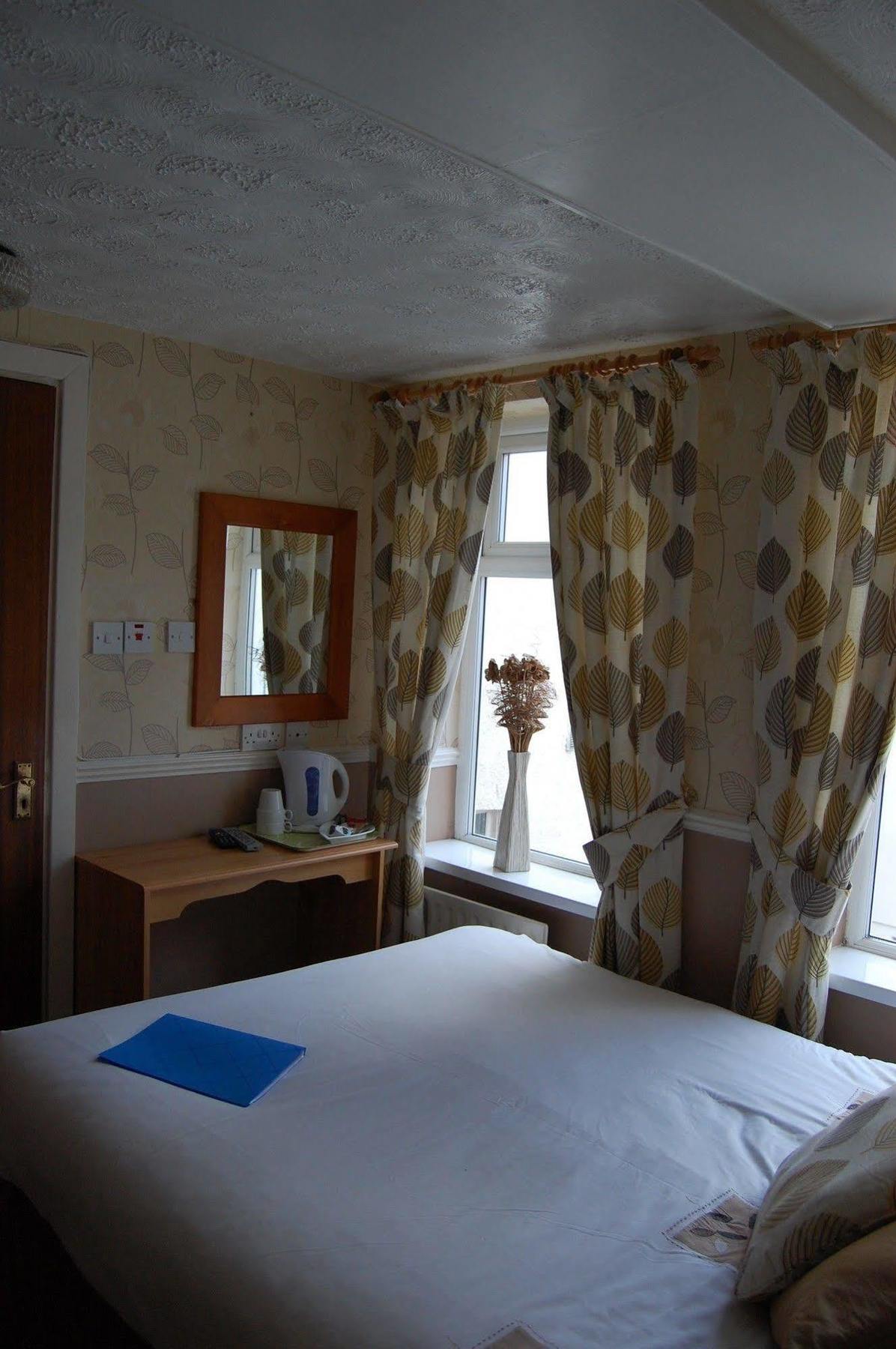 The Chorlton Hotel Блекпул Екстериор снимка